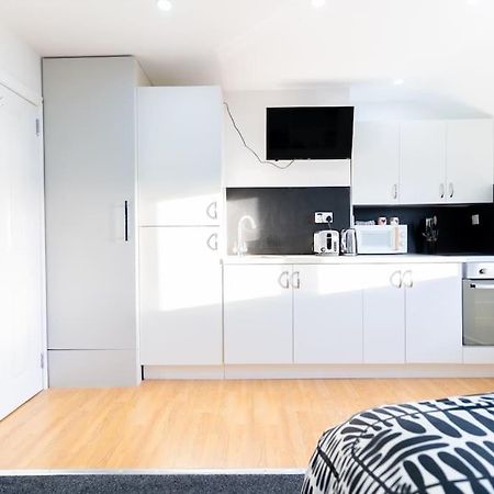 Stylish Studio In Moseley Village Бирмингам Екстериор снимка